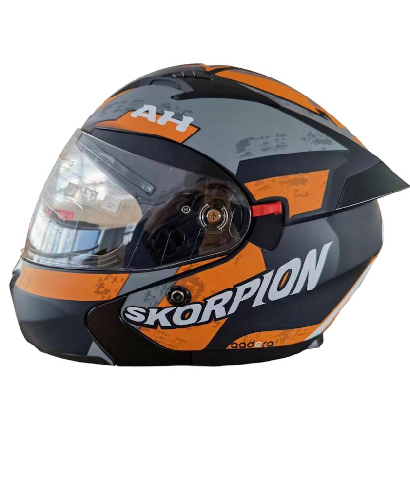 Motorcycle helmet